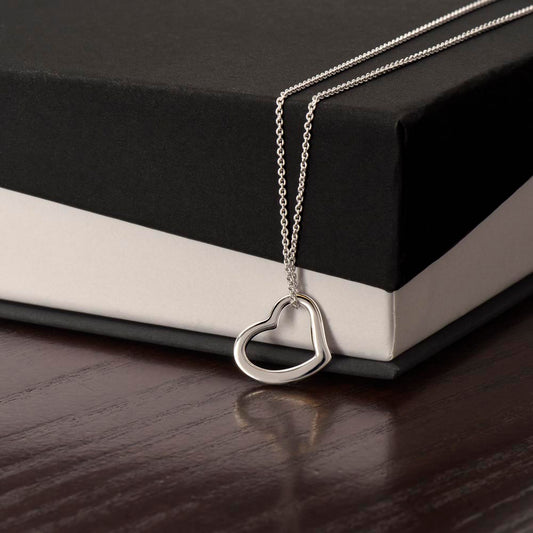 Delicate Heart Necklace (No message card)